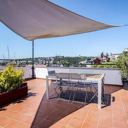 Cozy Coastal Hideaway With Bosphorus Breeze! #399 Apartmán